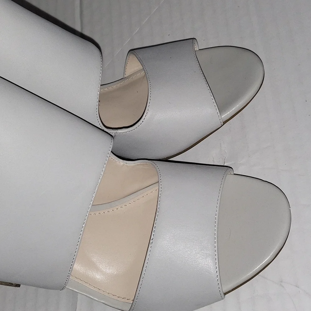 Cole Haan Gray Sandal 8 B - Picture 8 of 8